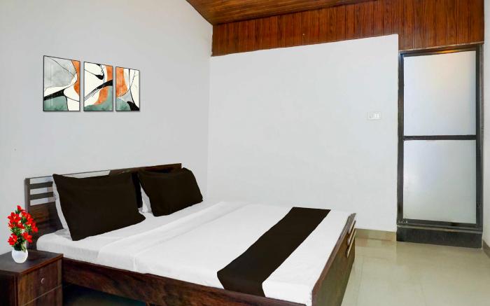 Collection O Malavli Lonavala Hill View