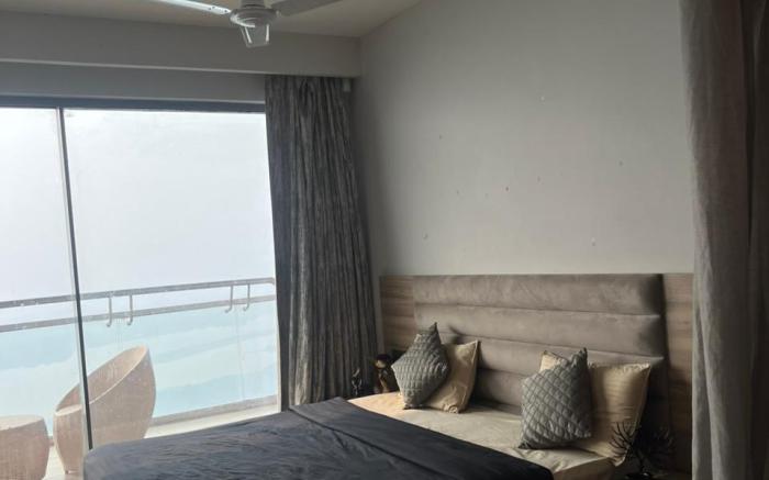 Noida Stay  | Luxury Skystay | Supernova Spira 