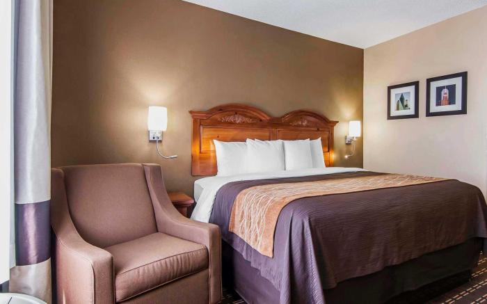 Quality Inn & Suites I-35 E/Walnut Hill