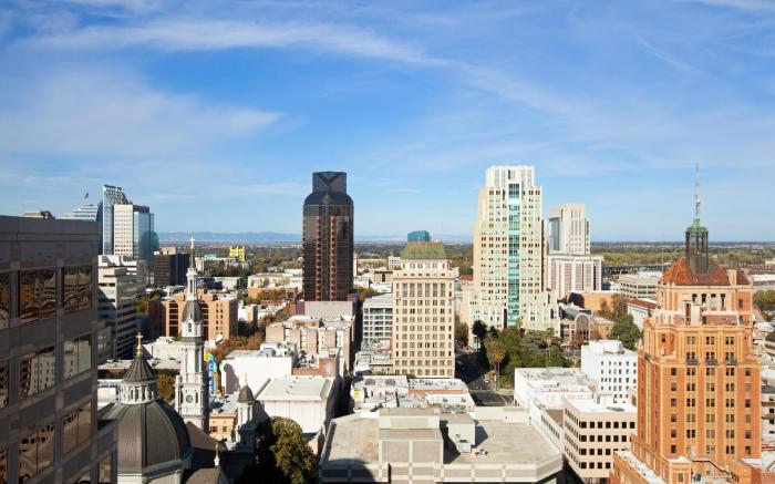 Sheraton Grand Sacramento Hotel