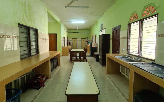 Penginapan Harmoni Inn
