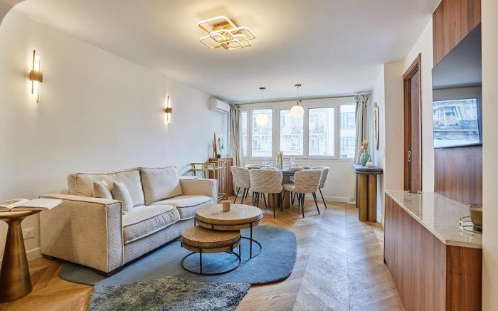 Apartment in the Center of Paris