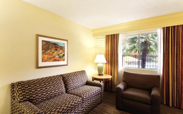 Motel 6 Phoenix, AZ – Sky Harbor