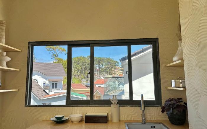 Forest View Apartment Bathtub & Balcony Pine View
