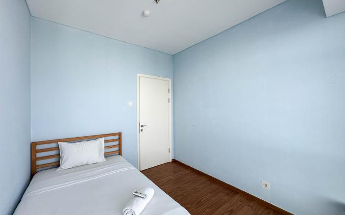 Spacious 3BR Grand Sungkono Lagoon Apt By Travelio