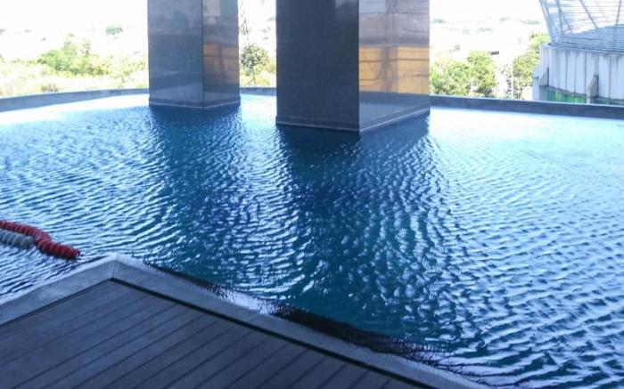 Spacious 3BR Grand Sungkono Lagoon Apt By Travelio