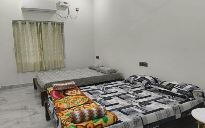 Shri Virajita Home Stay - AC with Twin Bed