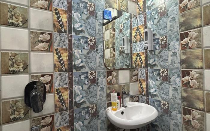 Hotel Nidhivan Dham 