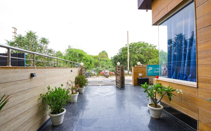FabHotel Skylight Inn - Artemis Hospital Gurgaon