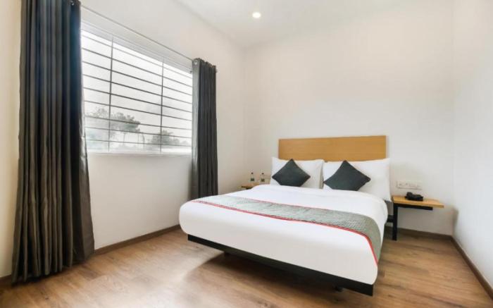 RROOMS Hotel Awadh Airport Hotel