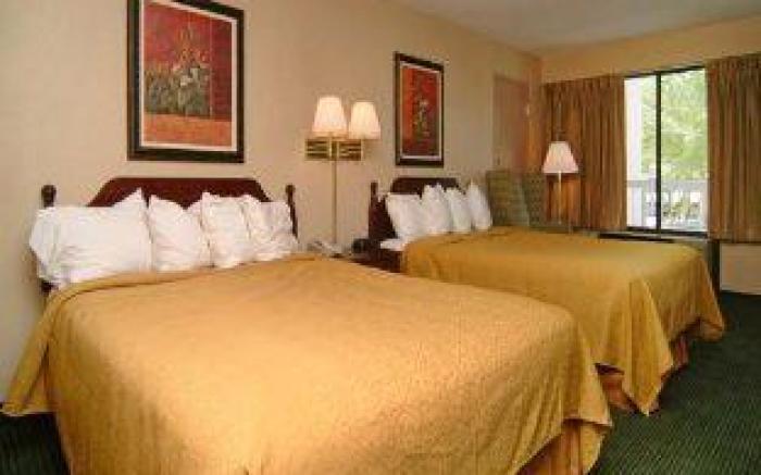 Simple Rewards Inn