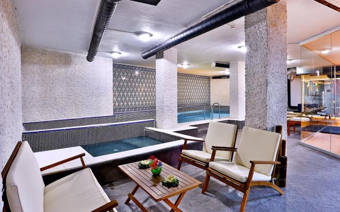 White Monarch Hotel