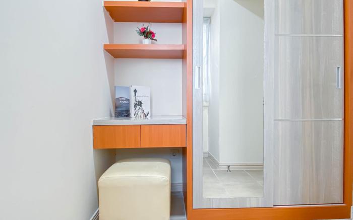 Comfort 2BR with Extra Room Meikarta By Travelio