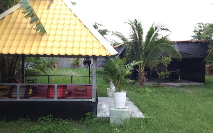 Naga bungalows
