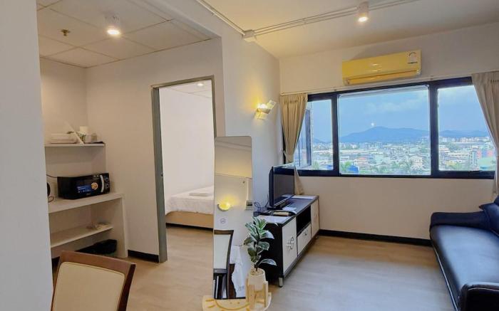 Modern Loft Family Suite (5 mins to Lee garden)