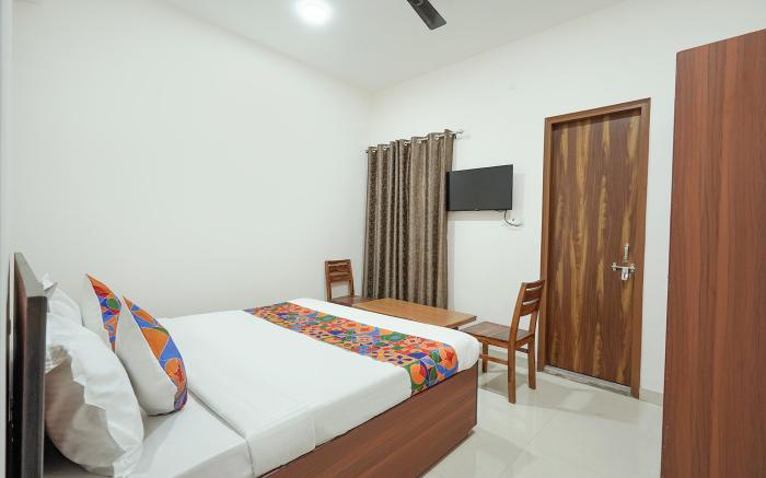 FabHotel Urban Villa