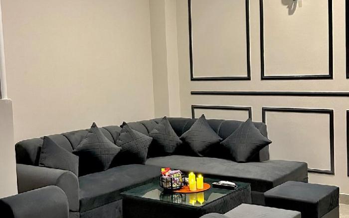Gouriyana: Cozy 2BHK escape - 
Sahastradhara