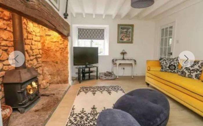 Broadwindsor Cottage