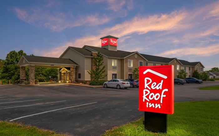Red Roof Inn Charlestown