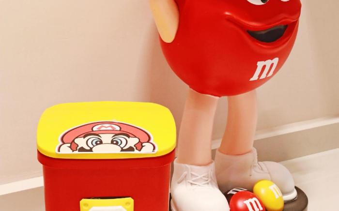 SEA VIEW 8PAX NETFLIX CINEMA DOPAMINE DESIGN