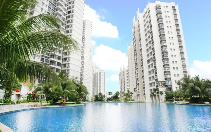 SEA VIEW 8PAX NETFLIX CINEMA DOPAMINE DESIGN