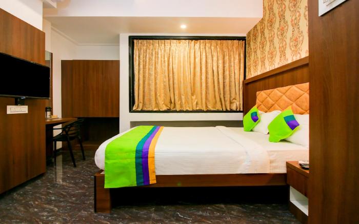 Hotel Arvind Residency 1.4km from Thane Station