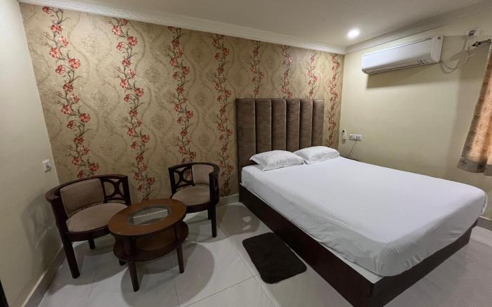 Roy and Roy Guest House