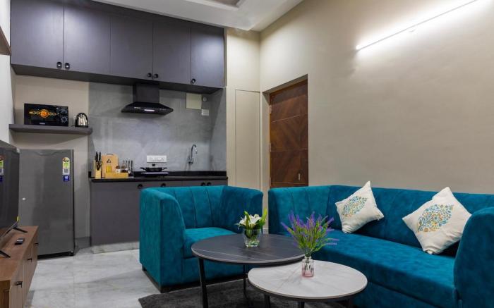 Comfort 1BHK with Breakfast Near HSR, Koramangala.