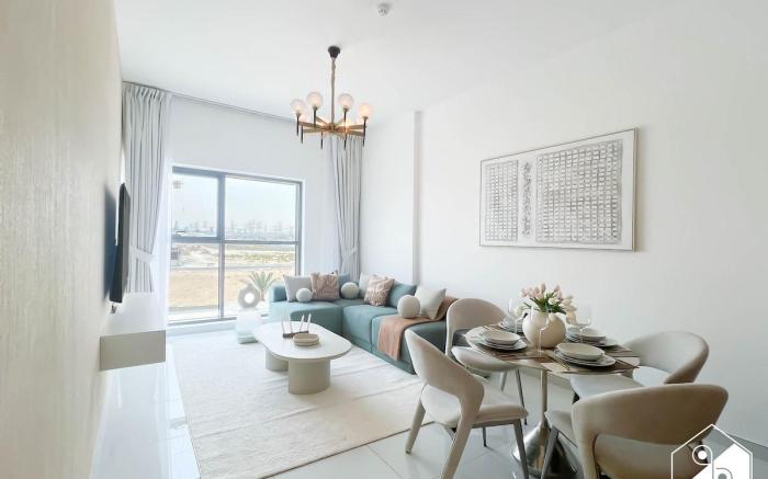 Bright 2‑Bed Family Home: Pool, Gym & Kids Play