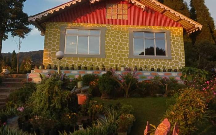 Peaceful Cottage Stay with Meals - Raniban Sherpa