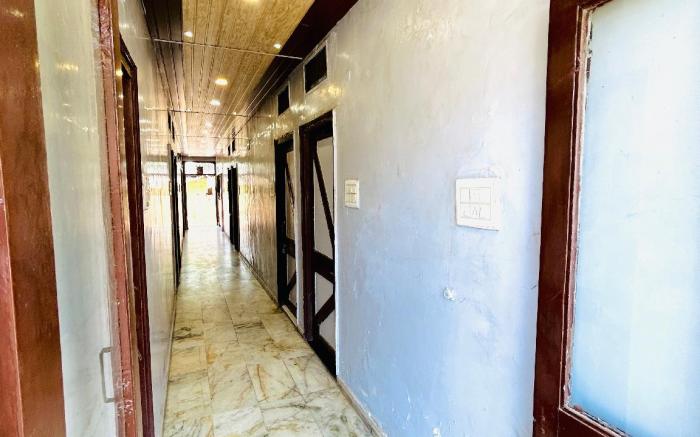 Hotel Radhika Palace