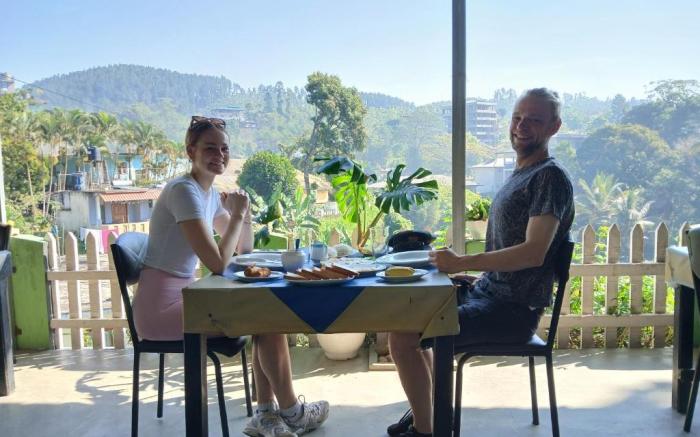 Green Peak - Mountain View Hotel and Restaurant