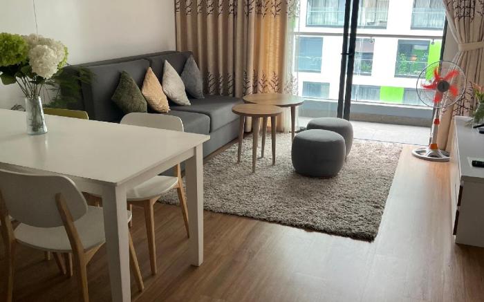 Căn hộ dịch vụ 2 pn tại Republic Plaza, gần ga T3