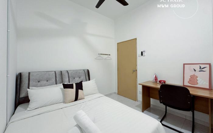 Austin Corner FamilyKTV Gather l Small Event House