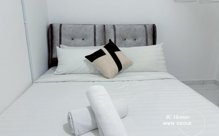 Austin Corner FamilyKTV Gather l Small Event House