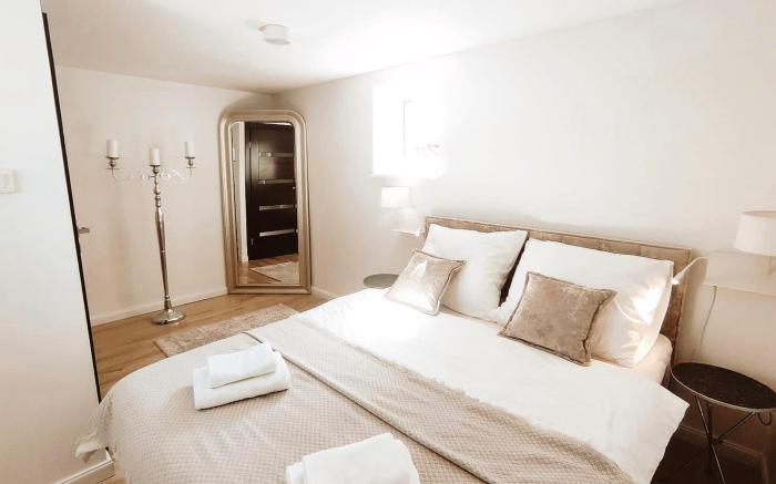 RABE Old Town Apartment Gdańsk - Two-Level Retreat
