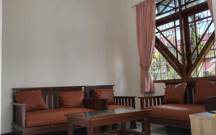 Cozy villa d'Orchid Park Cipanas