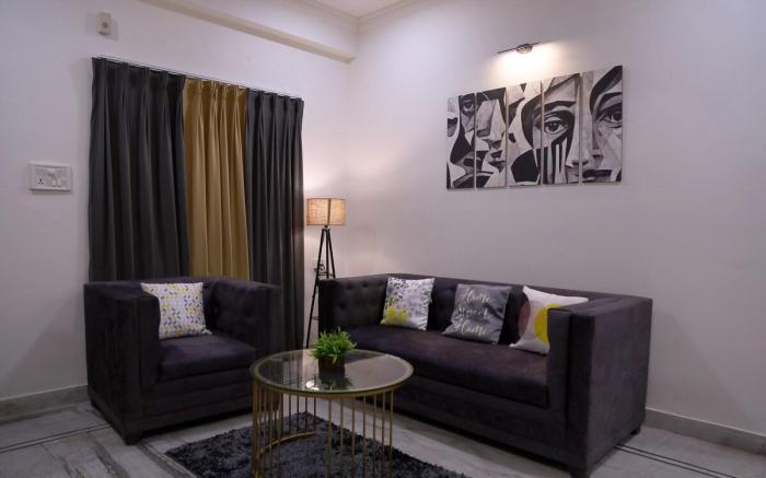 Royal Residency 3bhk -III, Near Cyber Towers