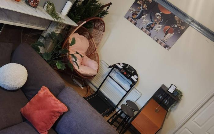 Charming Victorian Apartment in Central Wolverhampton