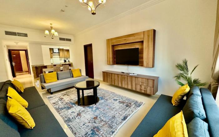 Deira: 5* star bld. Family area.
