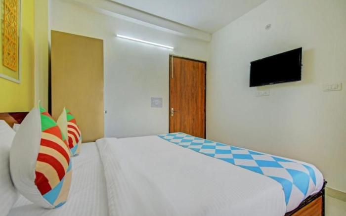 Green Orbit Hotel