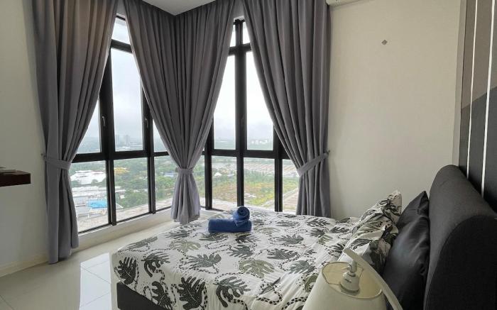 D’Pristine 3 bedroom residence next to legoland