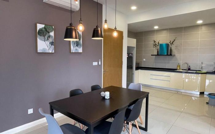 D’Pristine 3 bedroom residence next to legoland