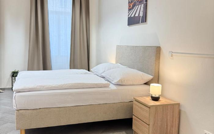 Sleep & Go Praha 5 Anděl - Two-Bedroom Apartment