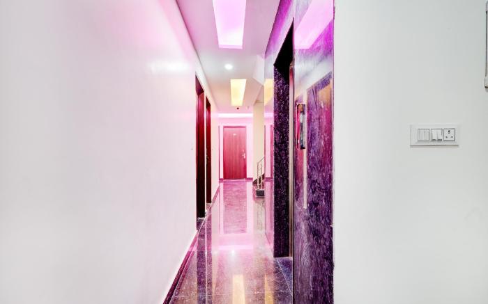 Super Hotel O DD Green Residency