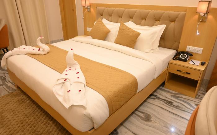 Hotel Kashi Crown