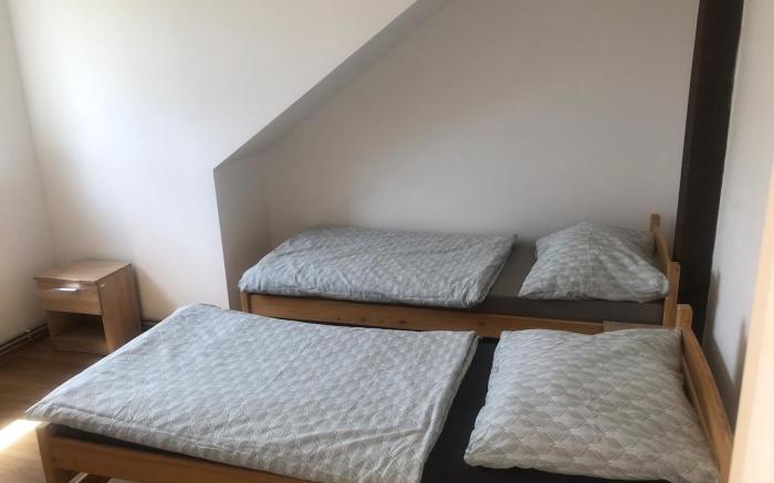 Sleep & Go Korycany — Twin Room 1