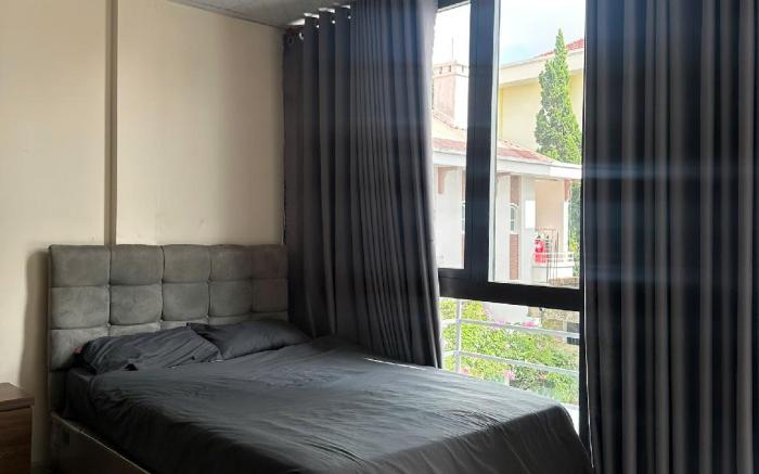 LÀ Home