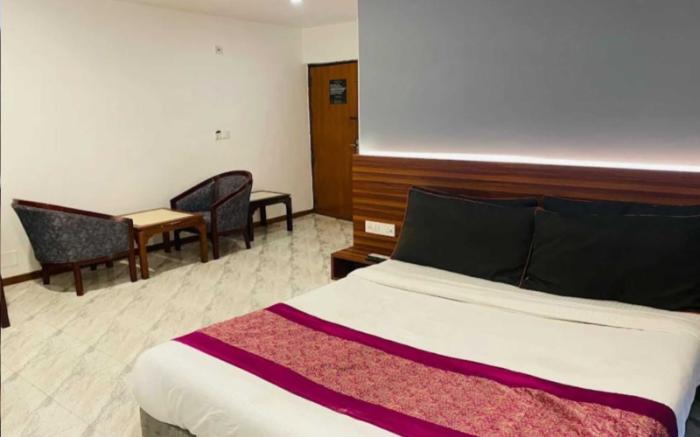 RROOMS Elite Hotel Royal Presidency Inn