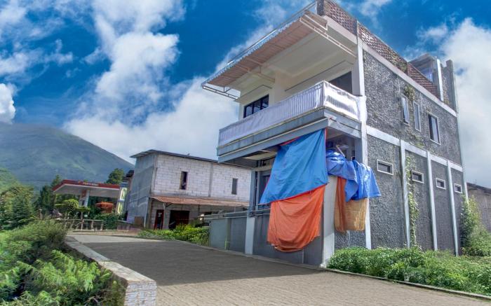 OYO 94674 Guesthouse Sabar Makmur Kledung
